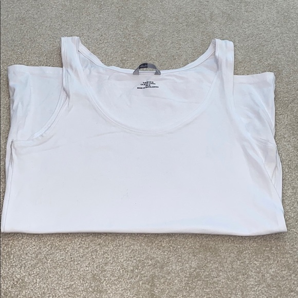 🔥3/$10🔥 GUC basic tanks from H&M - Picture 4 of 8
